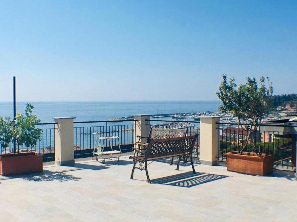 Appartement Riviera Mare à Varazze Extérieur photo